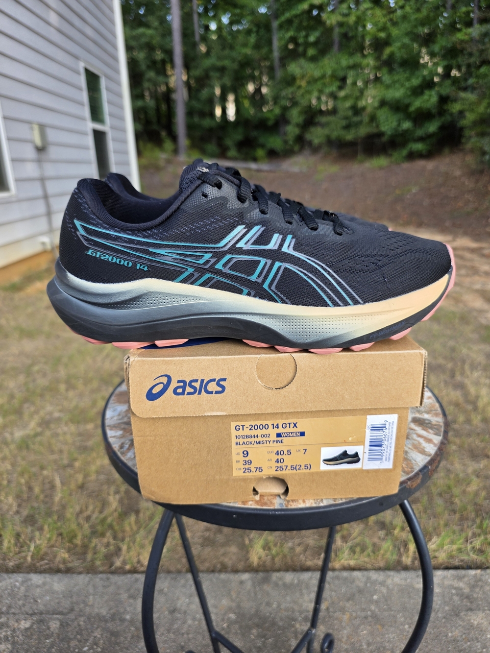 Asics GT 2000 14 1012B844-002 Black Waterproof Running Shoes Women Sz 9 Worn 4x